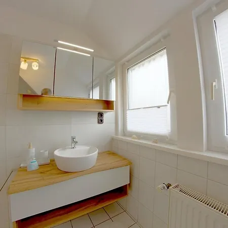 Mu32a Dachgeschoss Mit Gartenanteil Dorumer Neufeld